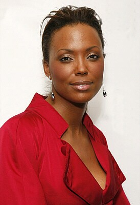 Aisha Tyler as Michelle Hyde